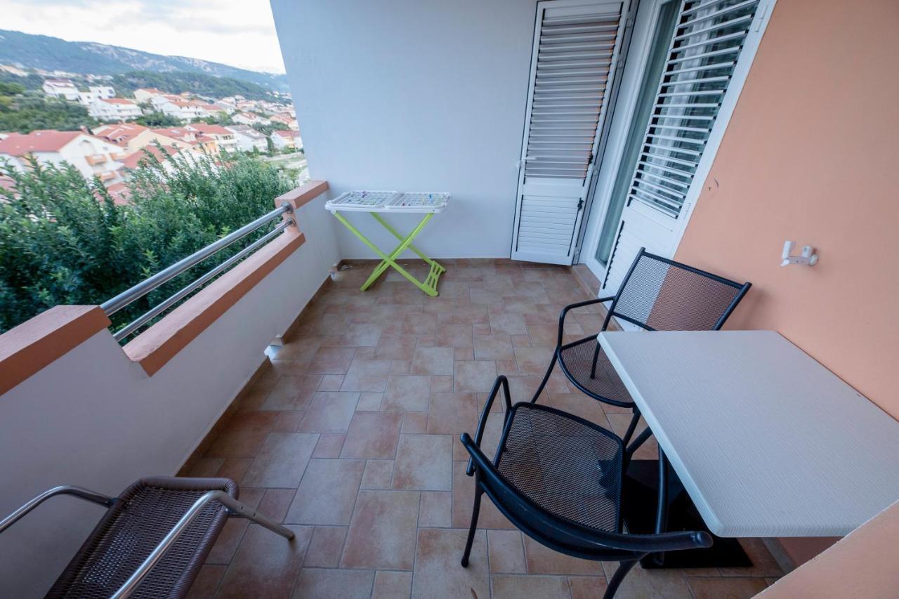 ראב Apartments And Rooms Bolero מראה חיצוני תמונה